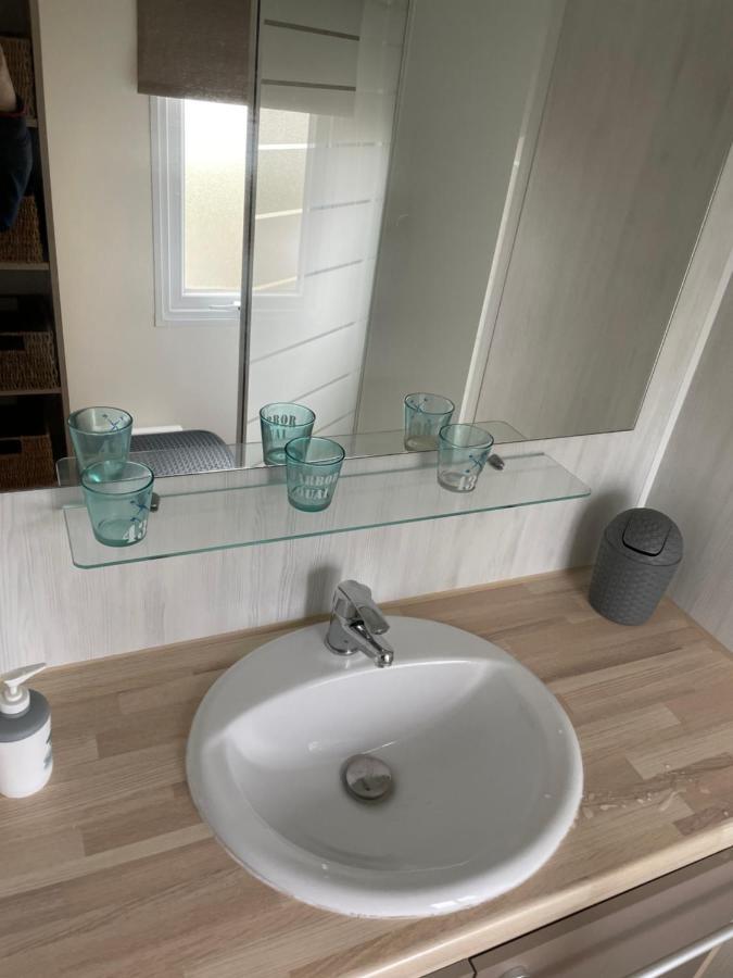 Chalet Up To 5 Persons Knokke Eksteriør billede