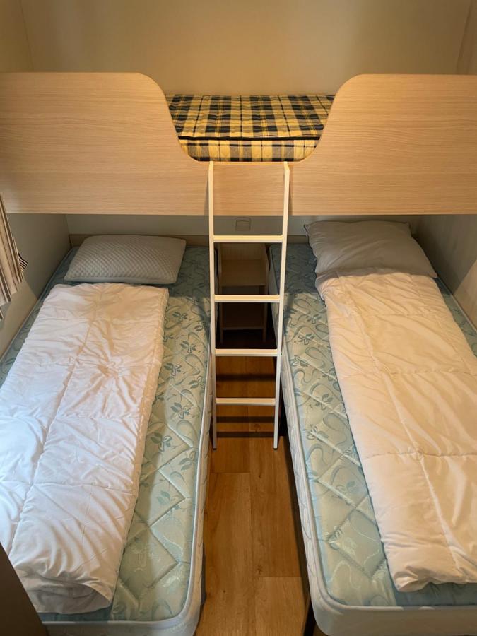 Chalet Up To 5 Persons Knokke Eksteriør billede
